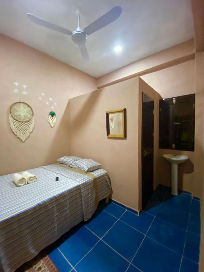 Casa Lol-Cab Hotel Valladolid  Buitenkant foto